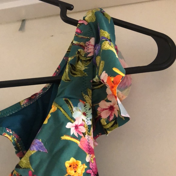 Green floral Jessica Simpson bikini- top M bottom L - Picture 4 of 7